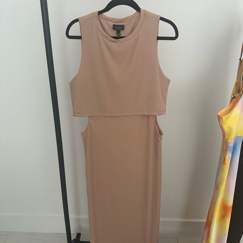 NWNT | Topshhop Cut Out Sides Midi Dress | 12 | Nude